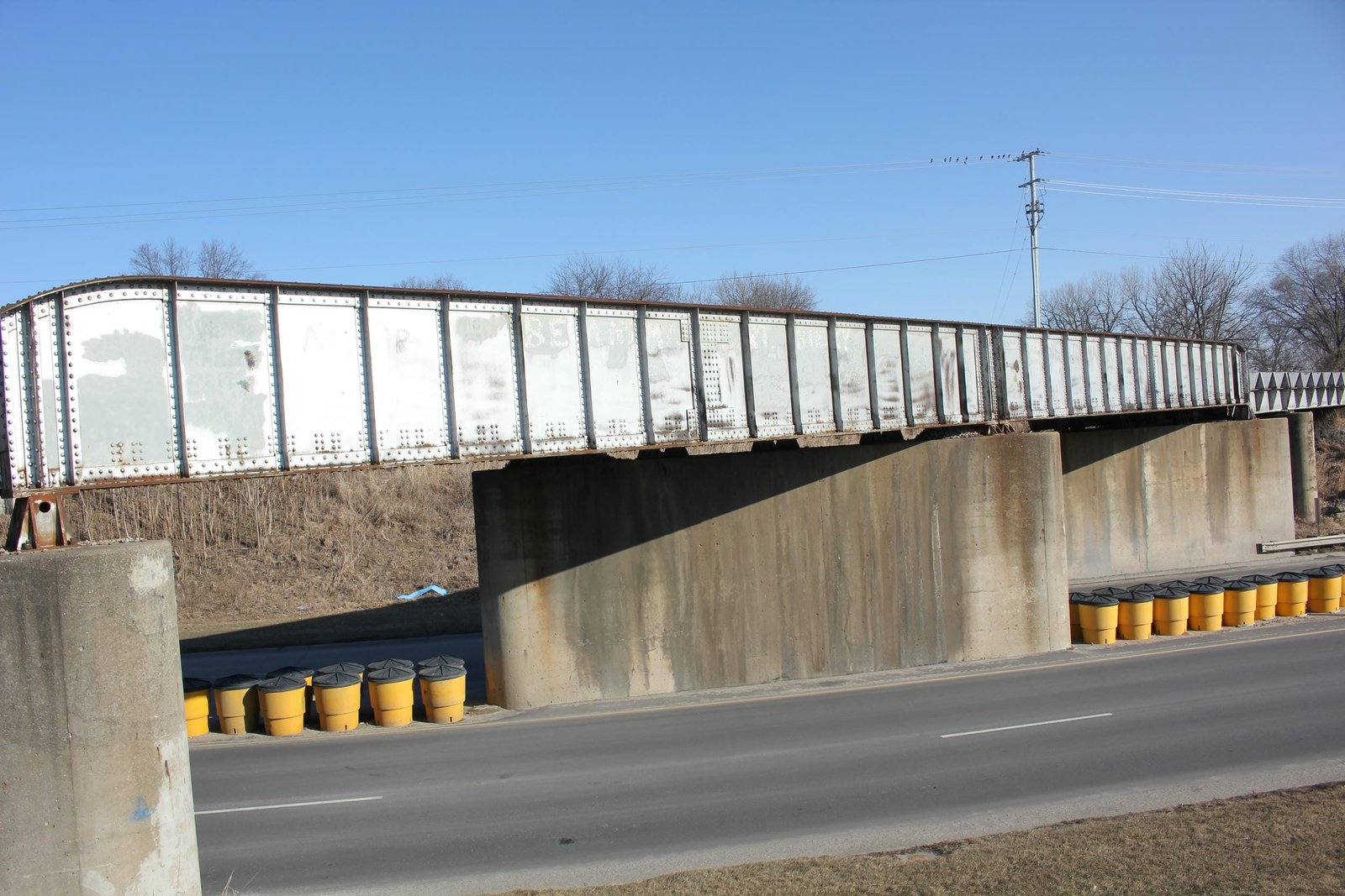 Main spans (spans #3 and #4)